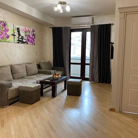 Comfortable apartment in center Erévan Extérieur photo