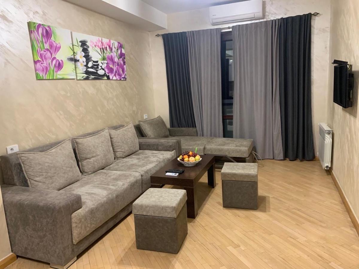 Comfortable apartment in center Erévan Extérieur photo