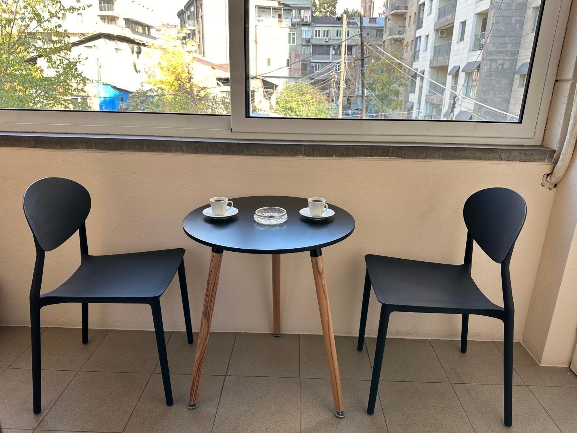 Comfortable apartment in center Erévan Extérieur photo