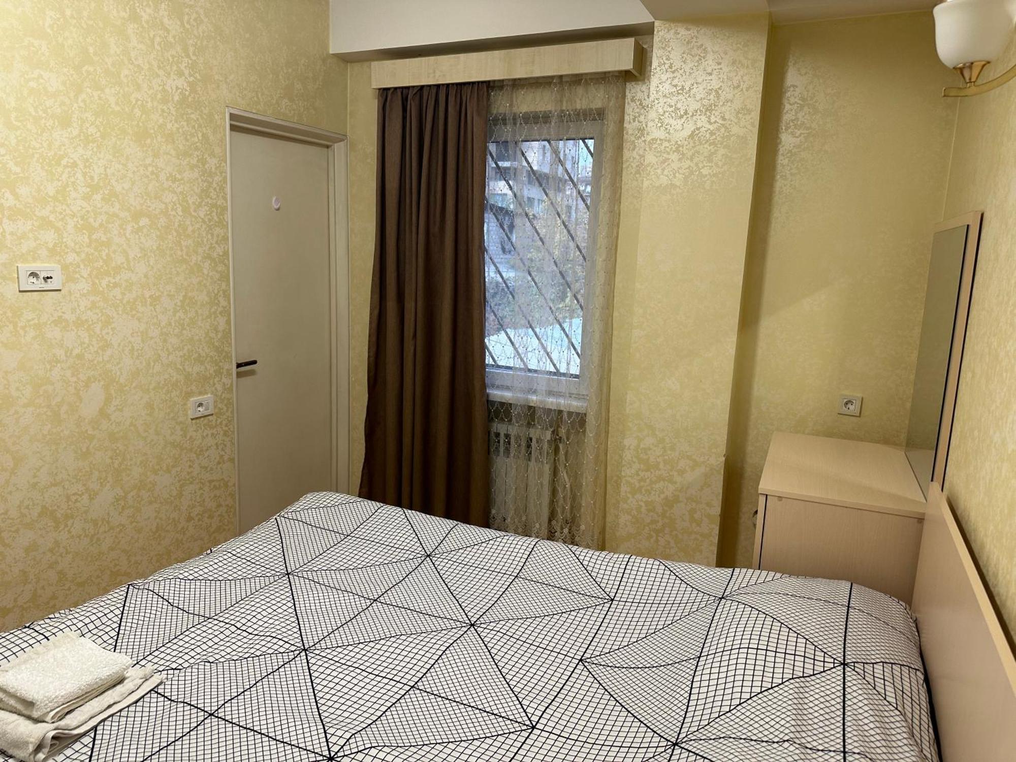 Comfortable apartment in center Erévan Extérieur photo